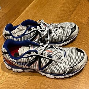 Brand New Never Worn Mens New Balance 880v4 size 12.5
